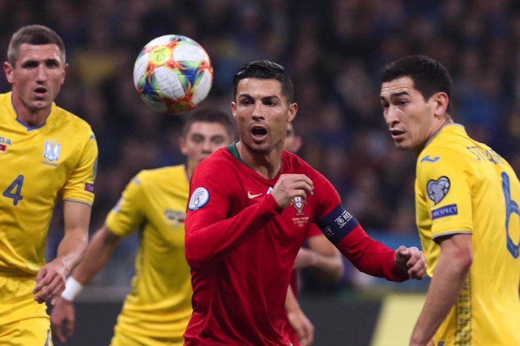Seleção - Triste soirée pour le Portugal, en Ukraine (2-1) 1 07920875