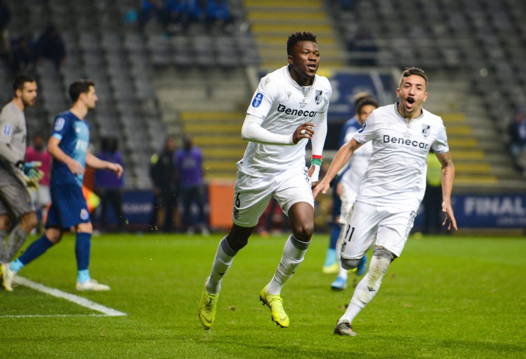 Vitoria SC - Mercato : Edmond Tapsoba déjà sur le départ ? 1 Icon CI SPORTS 20200122 36663590