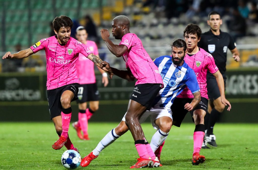 Liga Bwin : La DGS impose l'isolement de l'ensemble de l'effectif de Tondela 1 Icon CI SPORTS 20211023 41968855