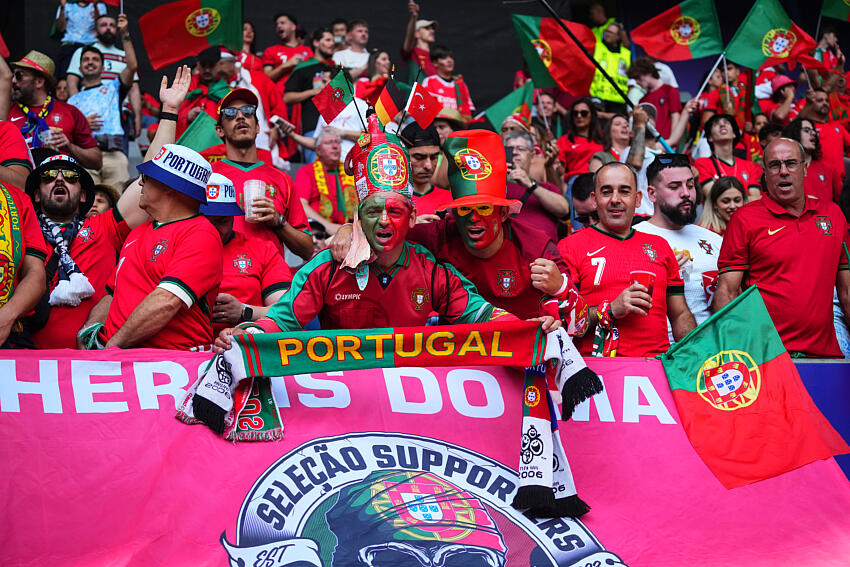 chant des supporters portugais à l'Euro 2024