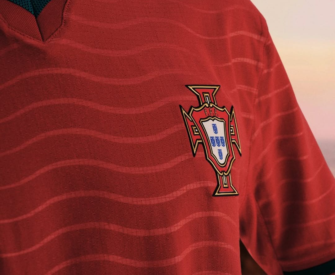 Portugal dévoile officiellement son nouveau maillot domicile pour la Coupe du Monde 2026 Portugal Coupe du monde 2026
