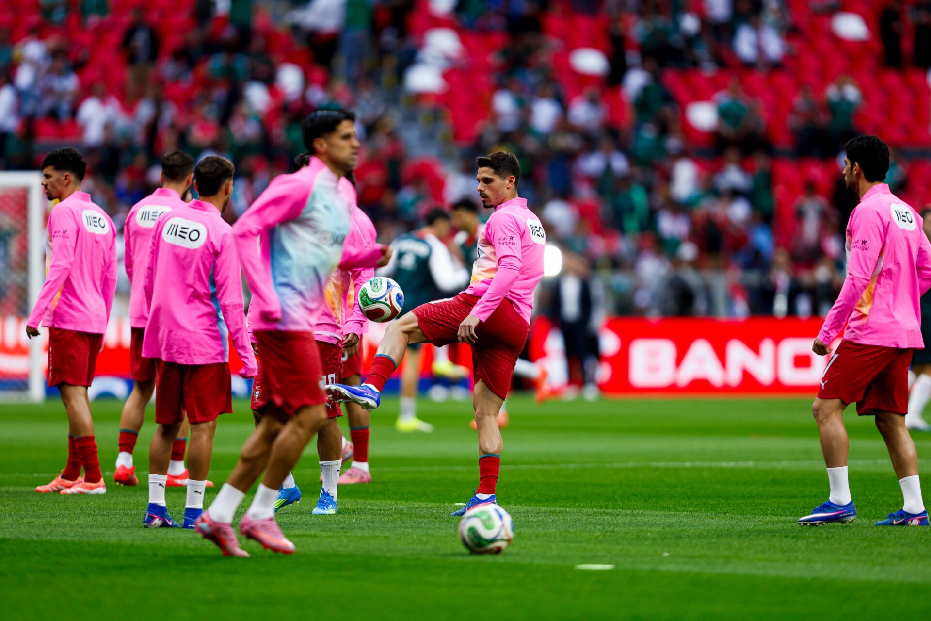 Tragédie avant Mexique–Portugal : un supporter meurt dans les tribunes du stade Portugal drame Mexique