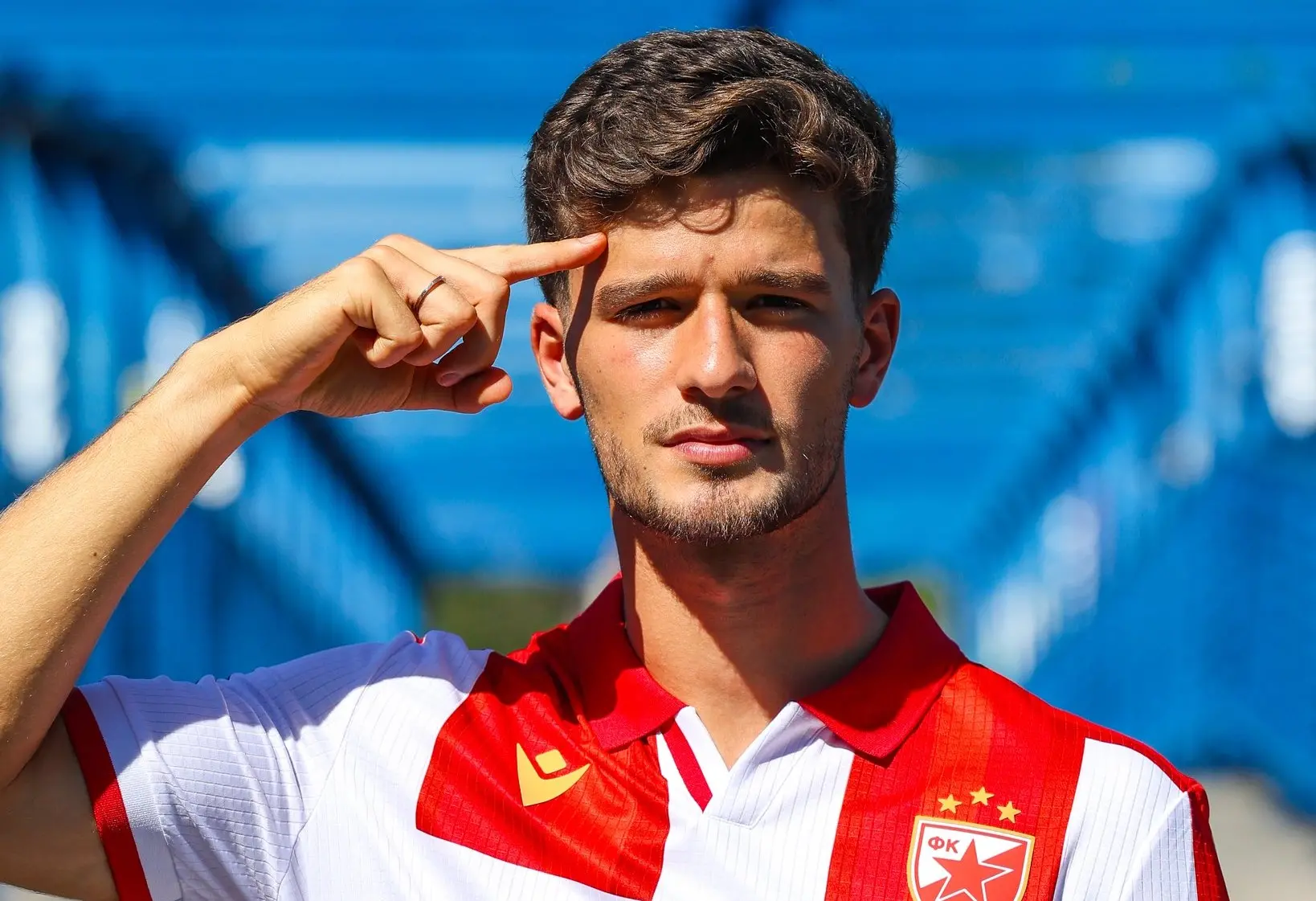 Tomas Handel Estrela Vermelha.jpeg
