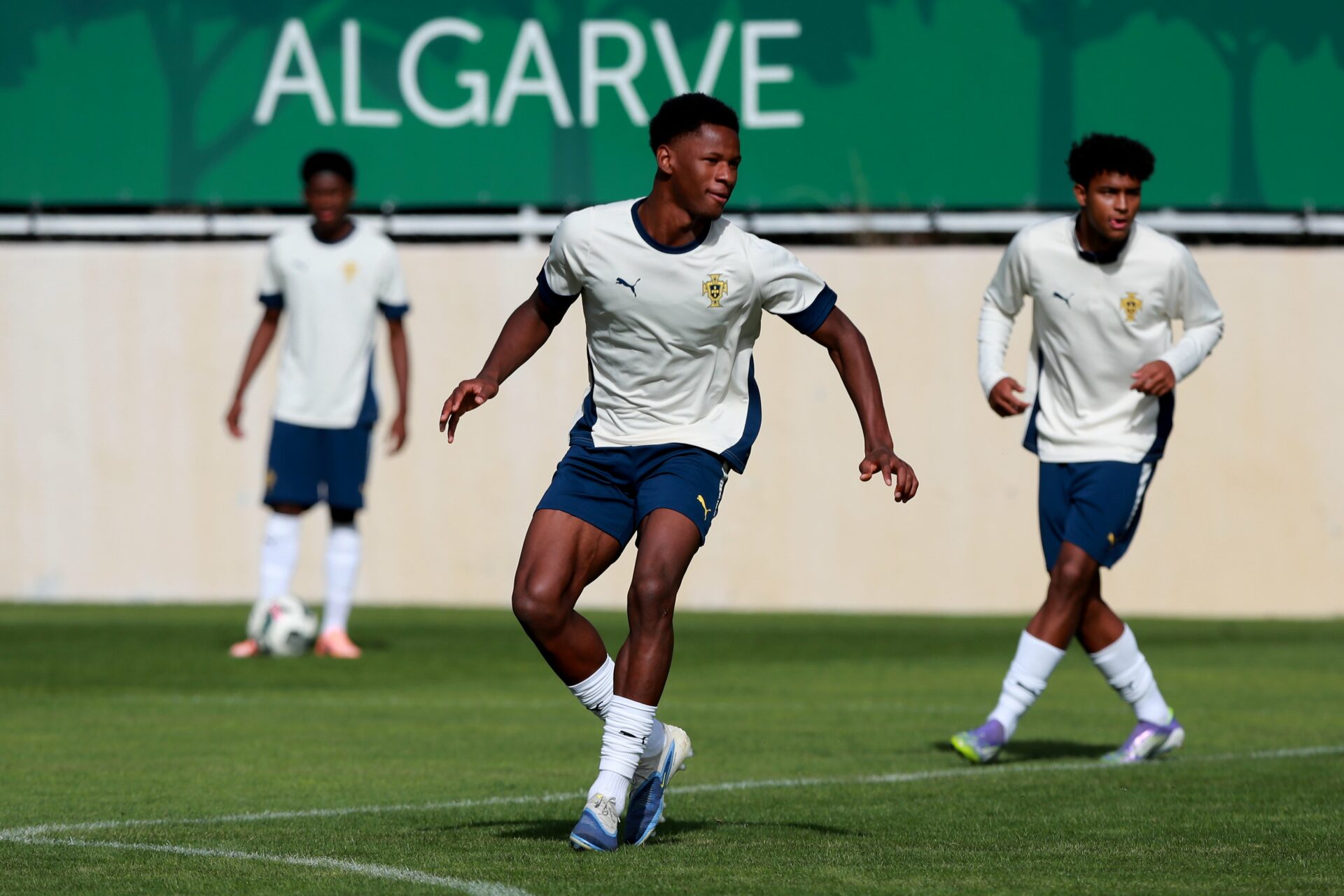 Un futur crack en vue au FC Famalicão ? G5e4jZXXsAAl3ZY